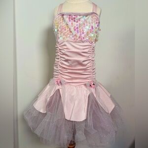Pink & White Tutu dance costume 💕Child size IC/ 6/7 🌸🤍with surprise gift 💝